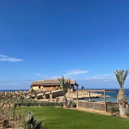 Relaxed Coastal With Poolside Access Great Amenities * Agios Nikolaos (Famagusta)