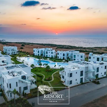 Stylish Near The Sea With Direct Pool Access And Facilities